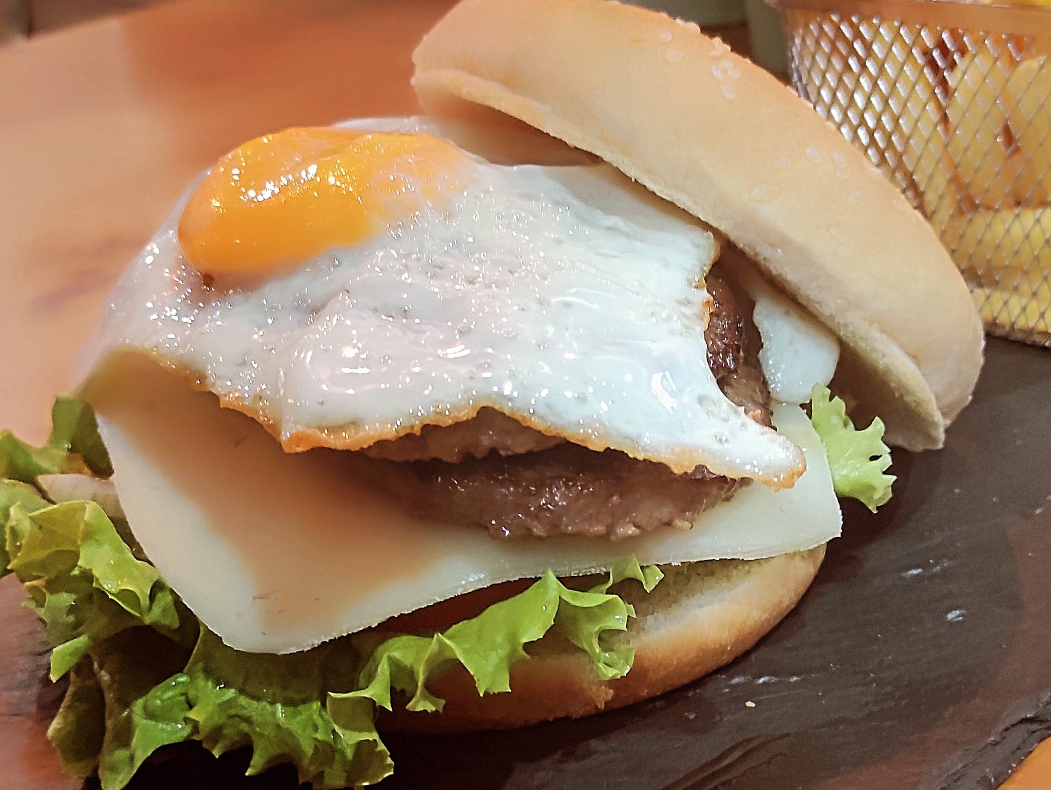 El Rincón de Vane hamburguesa huevo